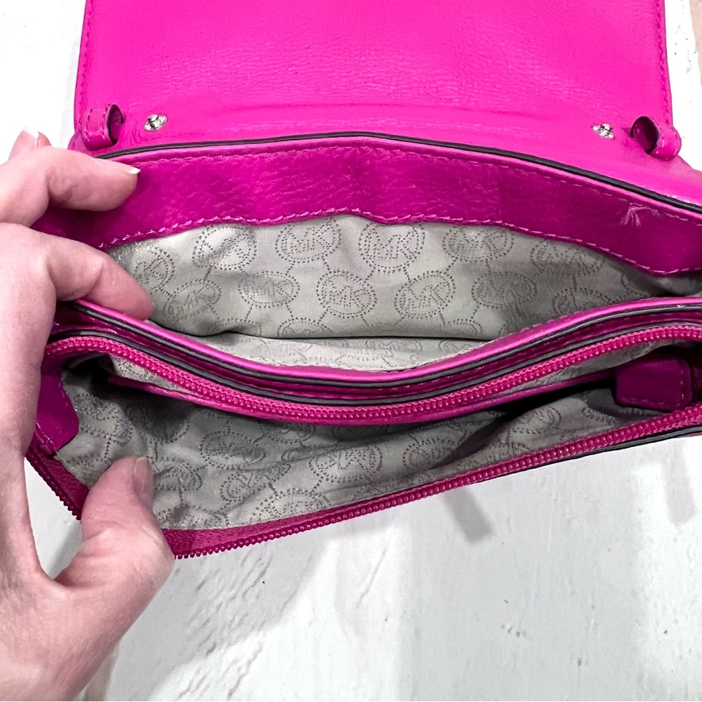 Michael Kors Bedford Jet Set Hot Pink Convertible Clutch Crossbody Purse - Picture 7 of 13
